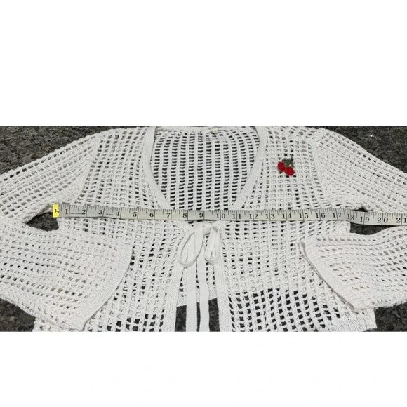 No Comment Crochet Cardigan White Cherry Applique Tie Front Cropped Shrug Medium - Picture 2 of 4